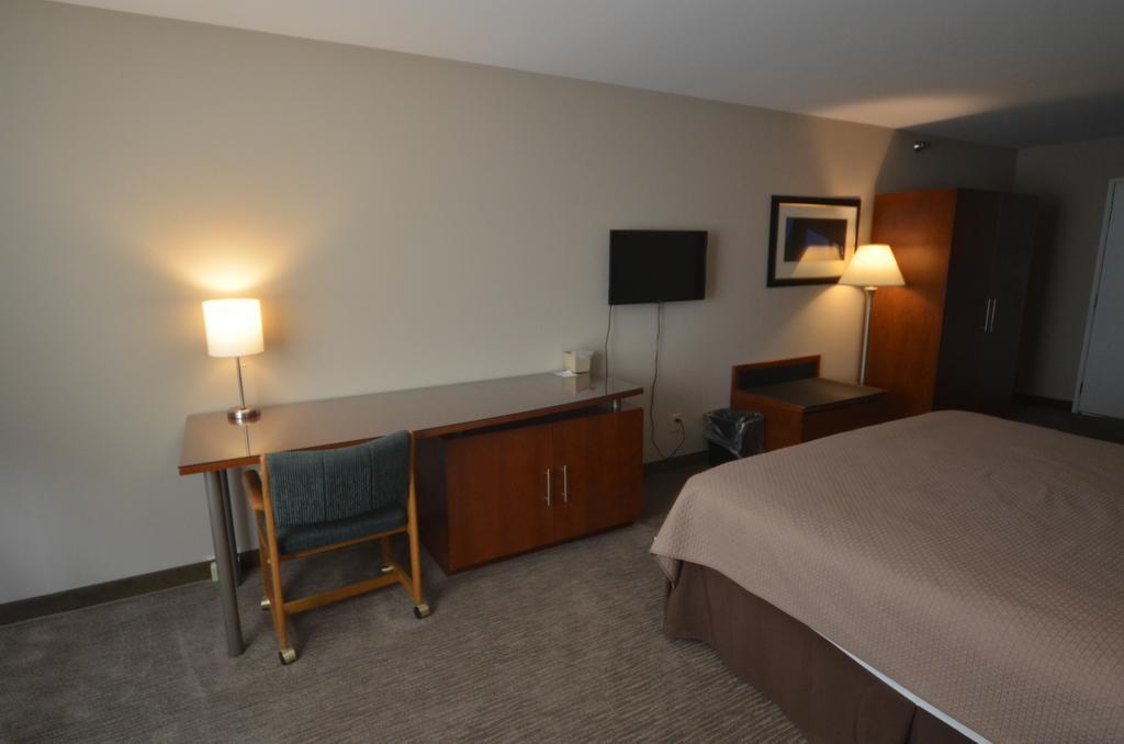 Rock Creek Hotel Sabetha Екстер'єр фото