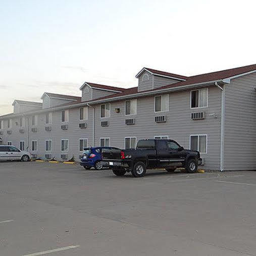 Rock Creek Hotel Sabetha Екстер'єр фото