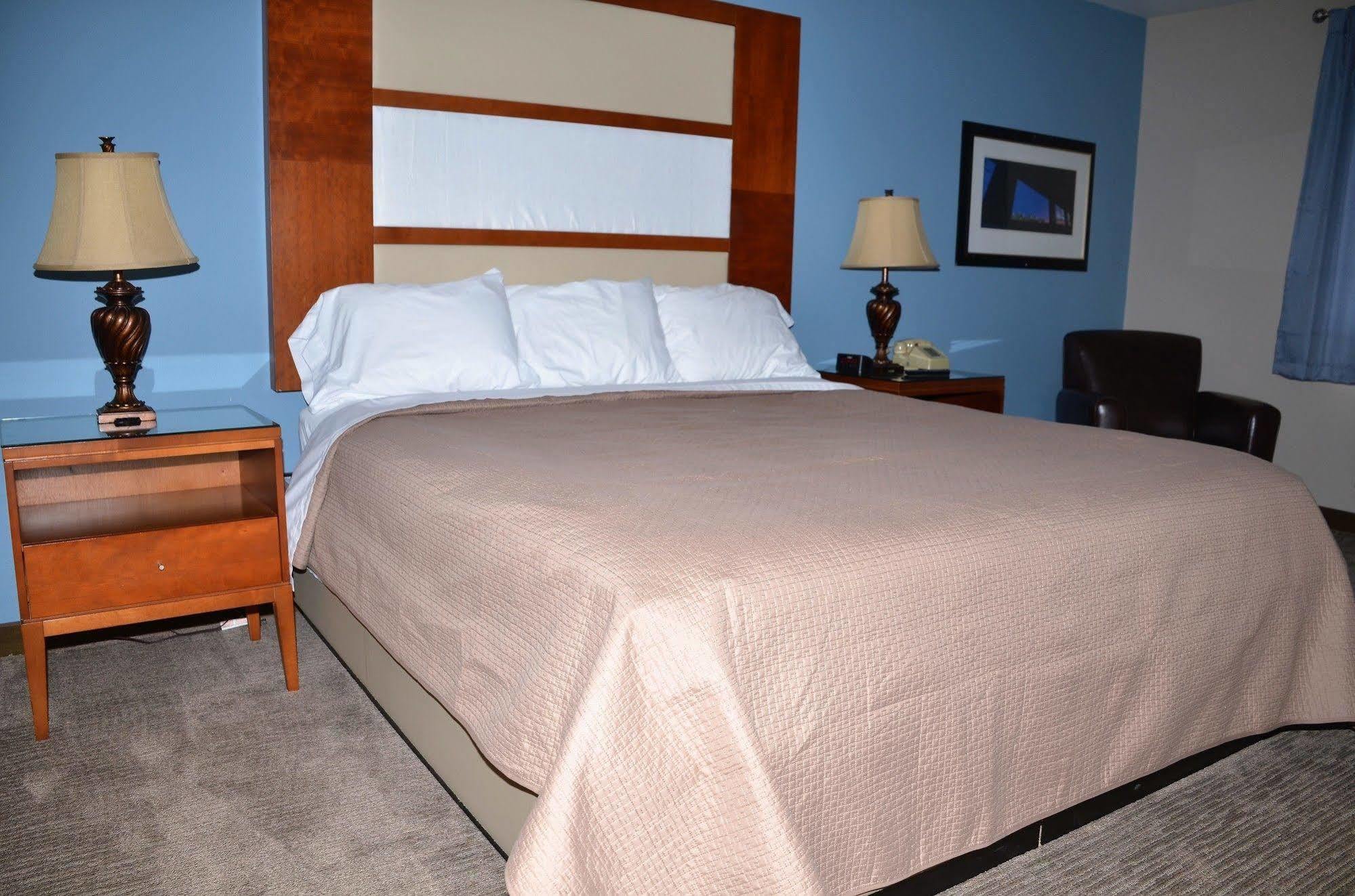 Rock Creek Hotel Sabetha Екстер'єр фото